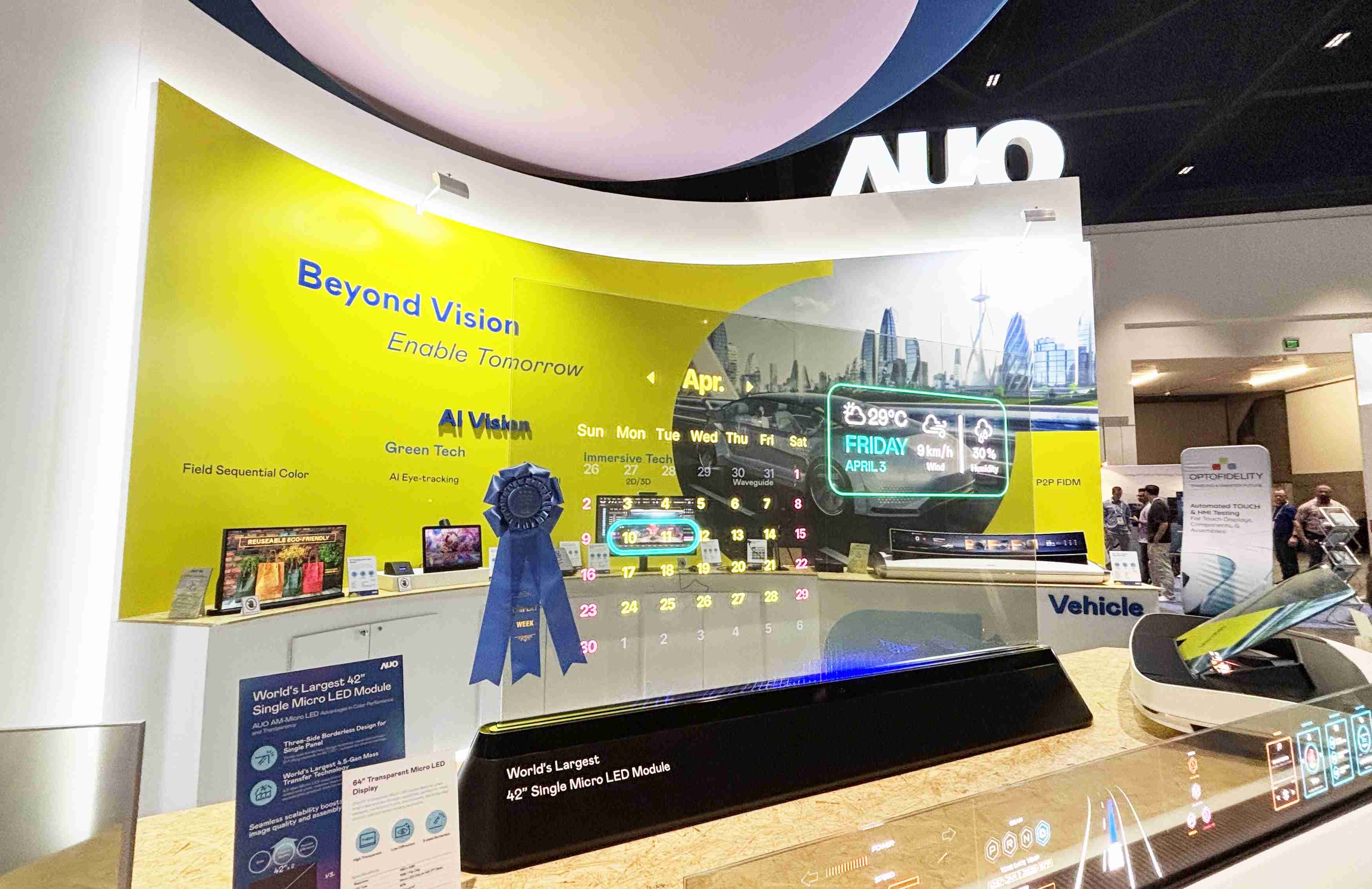 z6mg·人生就是博64吋透明Micro LED显示器获〝最佳Micro LED技术应用奖〞，，，，其绝妙的透明穿透特性，，，，同时具备1,000 nits的高亮度表现，，，并透过精细的无缝拼接延伸，，，可依需求灵活应用于多元场域，，展现出Micro LED显示技术划时空的无限潜力